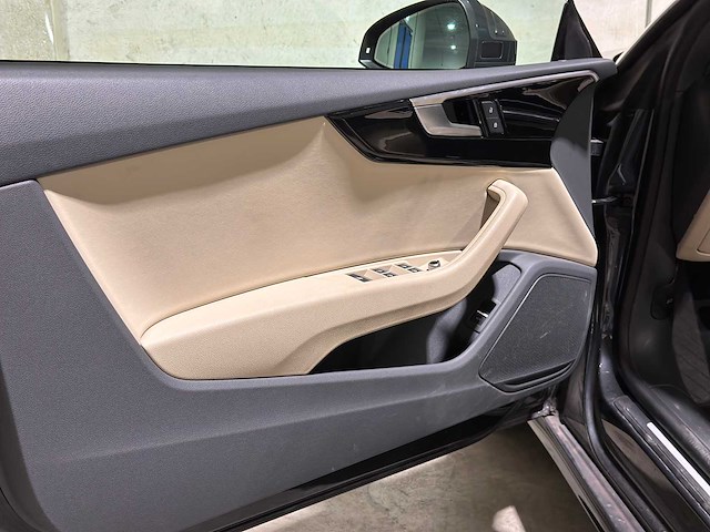 Audi a5 cabriolet 40 tfsi launch edition business 190pk 2020, h-028-sn - afbeelding 32 van  57