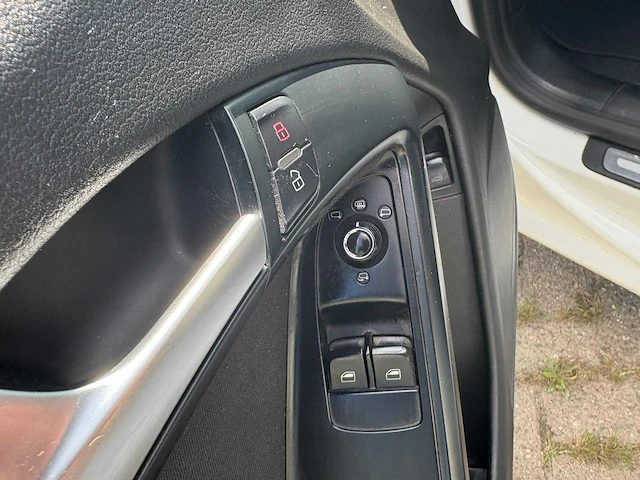 Audi a5 coupé 1.8 tfsi pro line, 95-hfb-2 - afbeelding 16 van  28