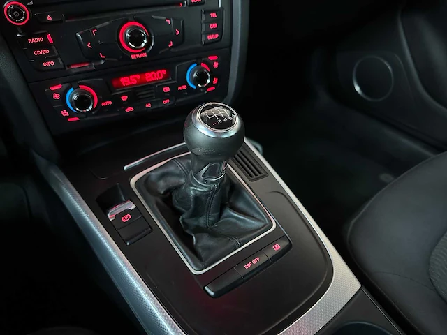 Audi a5 coupé 3.2 fsi v6 quattro 265pk 2008, l-515-zf youngtimer - afbeelding 21 van  45