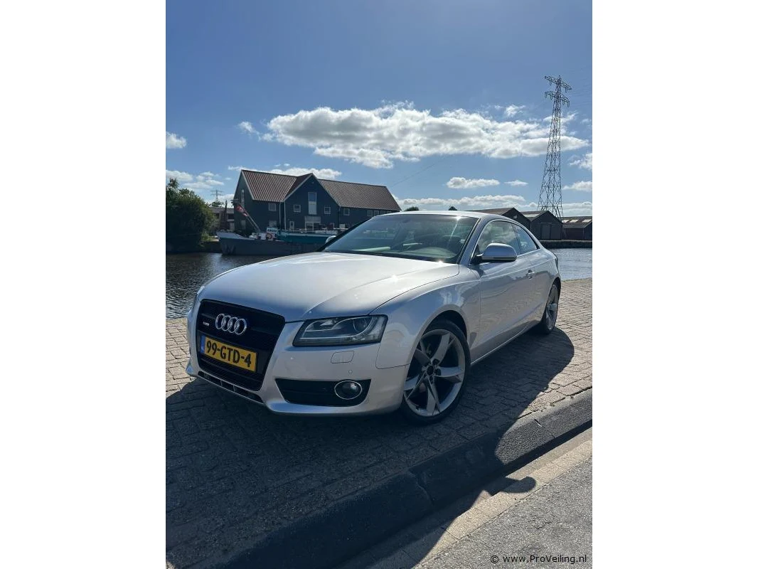 Veiling van een audi a5 coupé personenauto ten gevolge van faillissement “thuis inn” te emmeloord