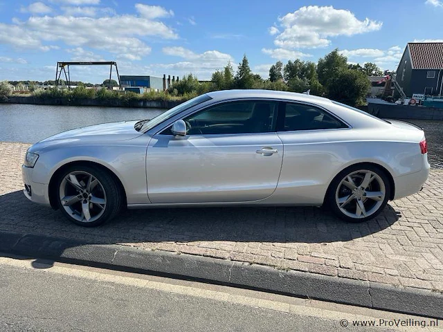 Audi a5 coupé personenauto - kenteken 99-gtd-4 - afbeelding 3 van  7