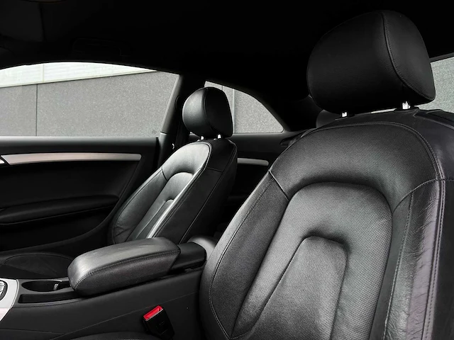 Audi a5 rs5 coupé 4.2 fsi v8 quattro | 43-xfv-6 - afbeelding 25 van  42