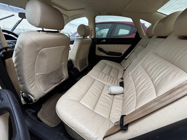 Audi a6 2.0 turbo 16v fsi, 2002 - afbeelding 10 van  26