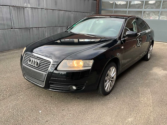 Audi a6 2.4 - personenauto - afbeelding 1 van  16