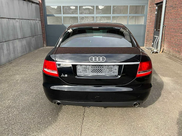 Audi a6 2.4 - personenauto - afbeelding 12 van  16