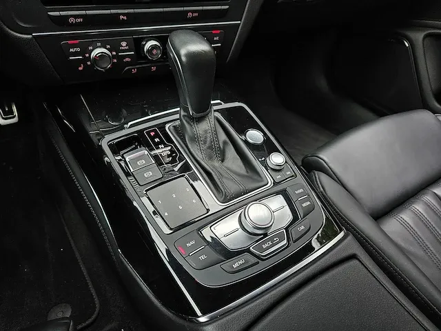 Audi a6 avant 2.0 tfsi q sport ed. - afbeelding 15 van  38