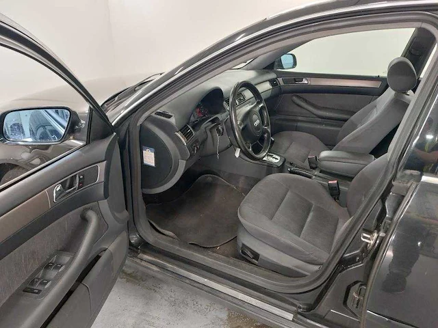 Audi a6 avant 2.4 5v advance , 30-dn-ts - afbeelding 6 van  19