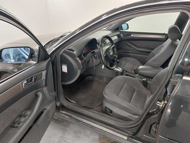 Audi a6 avant 2.4 5v advance , 30-dn-ts - afbeelding 6 van  19