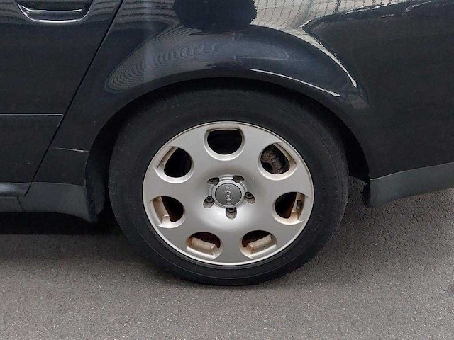 Audi a6 avant 2.4 5v advance , 30-dn-ts - afbeelding 9 van  19