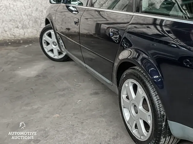 Audi a6 avant 2.4 exclusive mt 170pk 2002 -orig. nl-, 04-jn-tn -youngtimer- - afbeelding 3 van  50