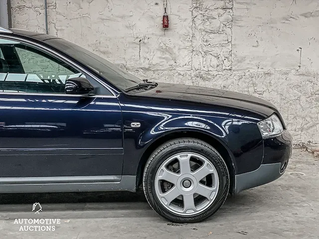 Audi a6 avant 2.4 exclusive mt 170pk 2002 -orig. nl-, 04-jn-tn -youngtimer- - afbeelding 14 van  50