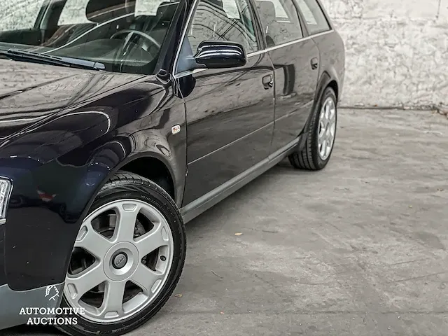 Audi a6 avant 2.4 exclusive mt 170pk 2002 -orig. nl-, 04-jn-tn -youngtimer- - afbeelding 12 van  50