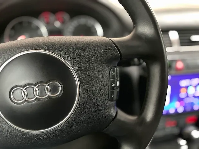 Audi a6 avant 2.4 exclusive mt 170pk 2002 -orig. nl-, 04-jn-tn -youngtimer- - afbeelding 24 van  50
