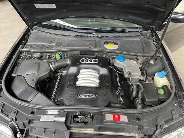 Audi a6 avant 2.4 exclusive mt 170pk 2002 -orig. nl-, 04-jn-tn -youngtimer- - afbeelding 41 van  50
