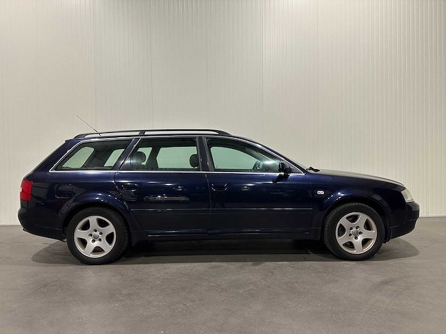 Audi a6 avant 2.4 exclusive mt pg-604-k - afbeelding 23 van  26