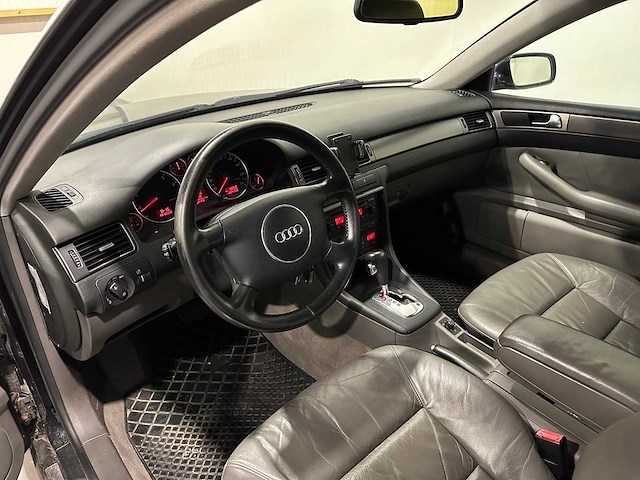 Audi a6 avant 2.4 exclusive mt pg-604-k - afbeelding 26 van  26