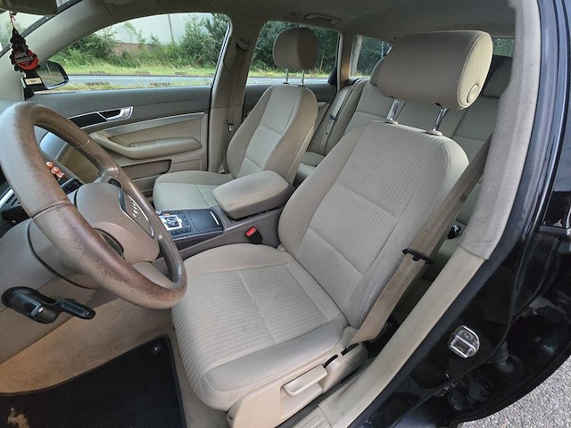 Audi a6 avant 2.4 pro line 2005 | 18-sb-js i - afbeelding 10 van  41