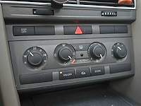 Audi a6 avant 2.4 pro line 2005 | 18-sb-js i - afbeelding 22 van  41