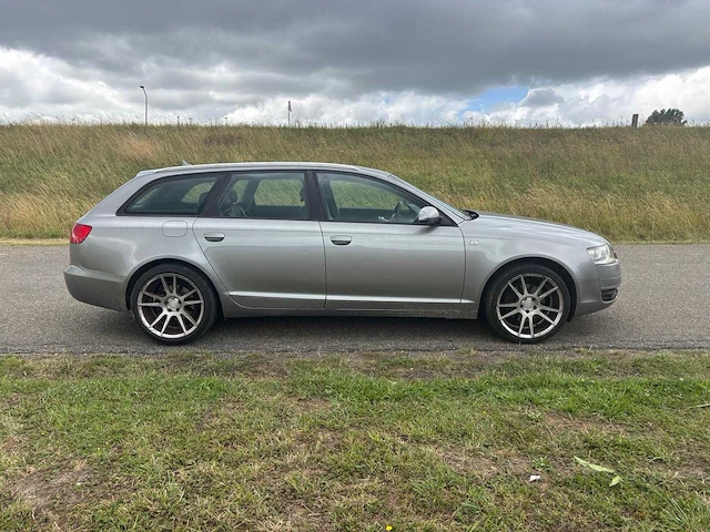 Audi a6 avant 2.4 pro line 2005 | 52-rn-gv i - afbeelding 7 van  12