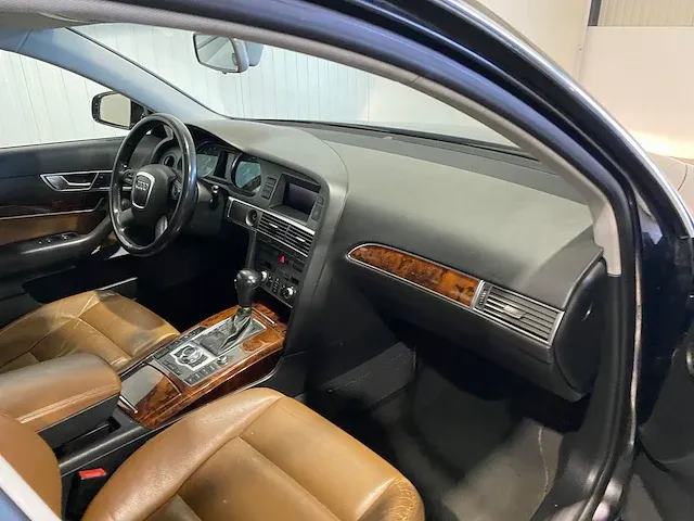 Audi a6 avant 2.4 pro line 24-rk-vr - afbeelding 2 van  28