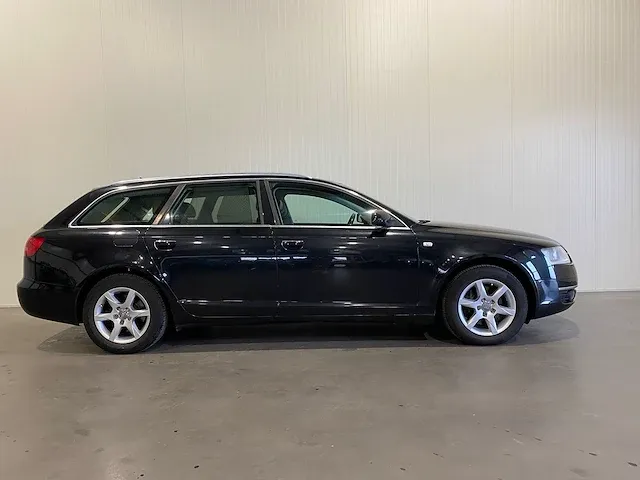 Audi a6 avant 2.4 pro line 24-rk-vr - afbeelding 24 van  28