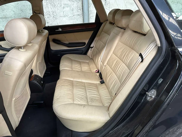 Audi a6 avant 2.4 quattro exclusive 170pk 2002, 14-jp-nk - afbeelding 26 van  39