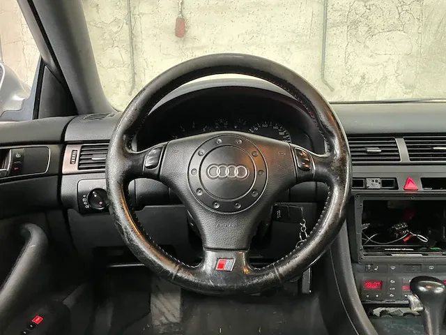 Audi a6 avant 2.7 v6 quattro advance 230pk 2000, 94-nn-gb -yountimer- - afbeelding 16 van  41