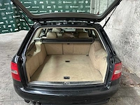 Audi a6 avant 3.0 pro line mt 220pk 2003, 36-nf-kk - afbeelding 22 van  31