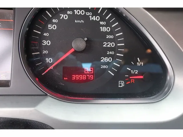 Audi a6 avant 3.0 tdi quattro, 70-nnf-3 - afbeelding 18 van  19