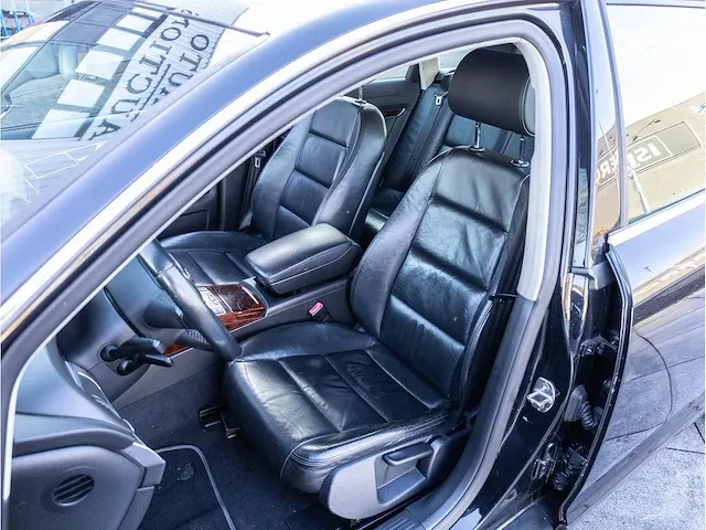 Audi a6 avant 3.2 fsi quattro 256pk automaat 2005 vol leer xenon navigatie parkeersensoren trekhaak, p-027-fr - afbeelding 4 van  25