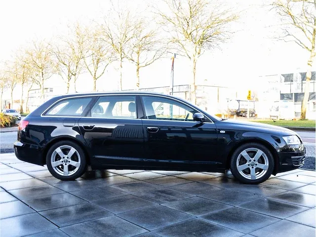 Audi a6 avant 3.2 fsi quattro 256pk automaat 2005 vol leer xenon navigatie parkeersensoren trekhaak, p-027-fr - afbeelding 22 van  25