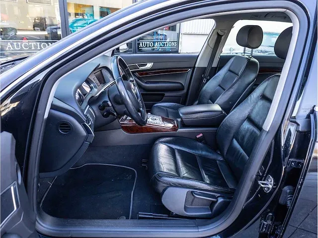 Audi a6 avant 3.2 fsi quattro 256pk automaat 2005 vol leer xenon navigatie parkeersensoren trekhaak, p-027-fr - afbeelding 3 van  25