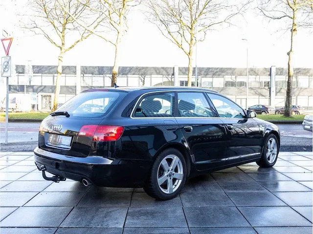 Audi a6 avant 3.2 fsi quattro 256pk automaat 2005 vol leer xenon navigatie parkeersensoren trekhaak, p-027-fr - afbeelding 21 van  25