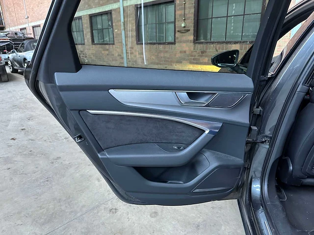 Audi a6 avant 45 tdi s-line 231pk 2019 - afbeelding 28 van  47