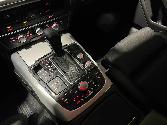 Audi a6 avant 50 3.0 tdi v6 quattro 272pk 2018, xg-540-x - afbeelding 21 van  44