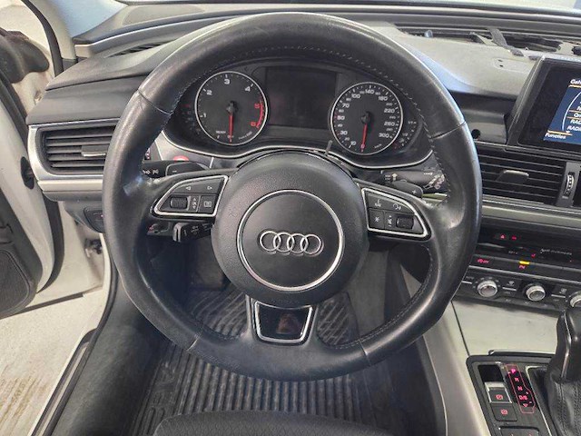 Audi a6 avant 50 tdi quattro , xg-876-t - afbeelding 17 van  19