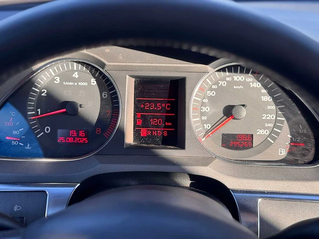 Audi a6 limousine 2.4 pro line, 51-rj-hr - afbeelding 8 van  16