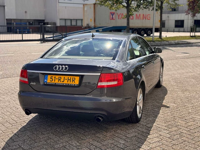Audi a6 limousine 2.4 pro line automaat, 51-rj-hr - afbeelding 2 van  12