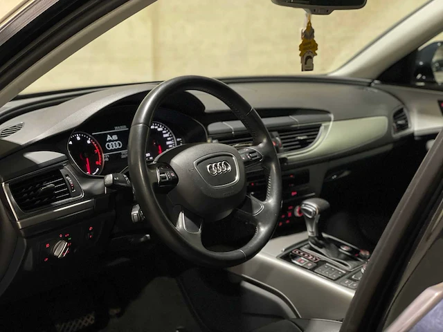 Audi a6 limousine 2.8 fsi pro line business 204pk 2013, 02-zvz-8 - afbeelding 9 van  44