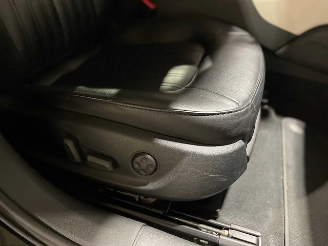 Audi a6 limousine 2.8 fsi pro line business 204pk 2013, 02-zvz-8 - afbeelding 36 van  44