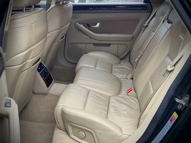 Audi a8 3.7 quattro pro line 76-rx-jj - afbeelding 2 van  20