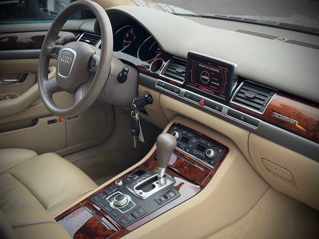 Audi a8 3.7 quattro pro line 76-rx-jj - afbeelding 6 van  20