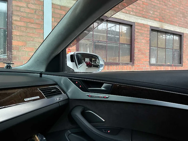 Audi a8 lang 6.3 w12 quattro 500pk 2013 - afbeelding 36 van  78