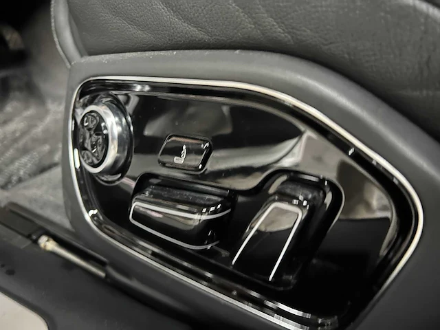 Audi a8 lang 6.3 w12 quattro 500pk 2013 - afbeelding 41 van  78