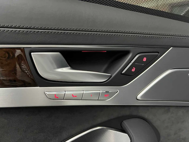 Audi a8 lang 6.3 w12 quattro 500pk 2013 - afbeelding 44 van  78