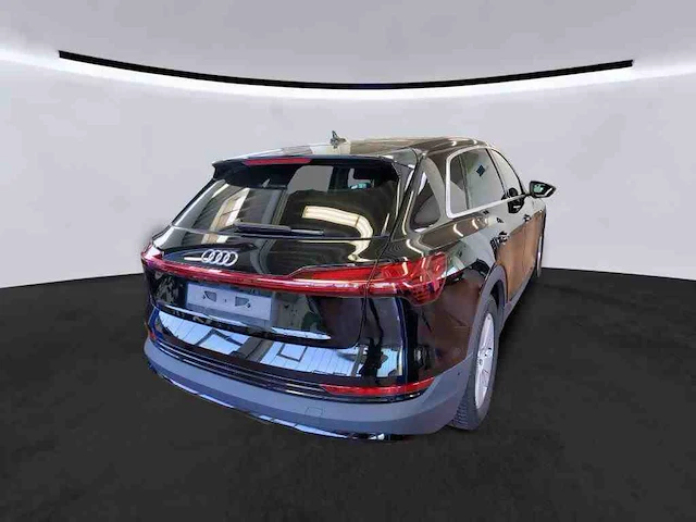 Audi e-tron 50 quattro 71 kwh 230kw automaat 2022 - afbeelding 10 van  17