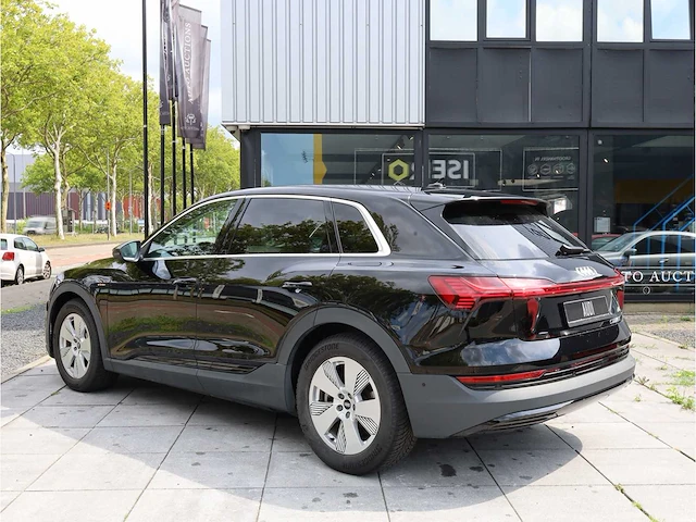 Audi e-tron 50 quattro 71 kwh 230kw automaat 2022 - afbeelding 23 van  37