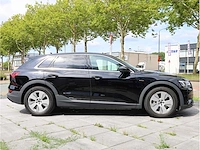 Audi e-tron 50 quattro 71 kwh 230kw automaat 2022 - afbeelding 34 van  37