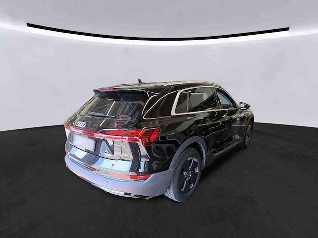 Audi e-tron 50 quattro 71 kwh 230kw automaat 2022 - afbeelding 12 van  20