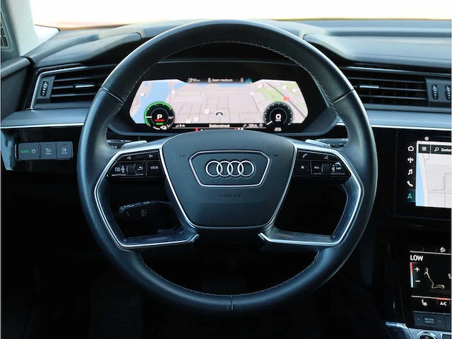 Audi e-tron 50 quattro 71 kwh 230kw automaat 2022 - afbeelding 8 van  35